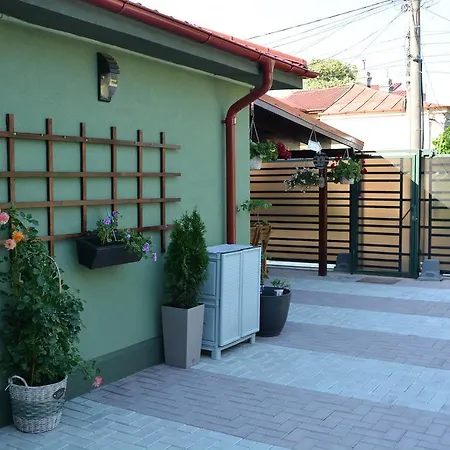 Comfort アパート